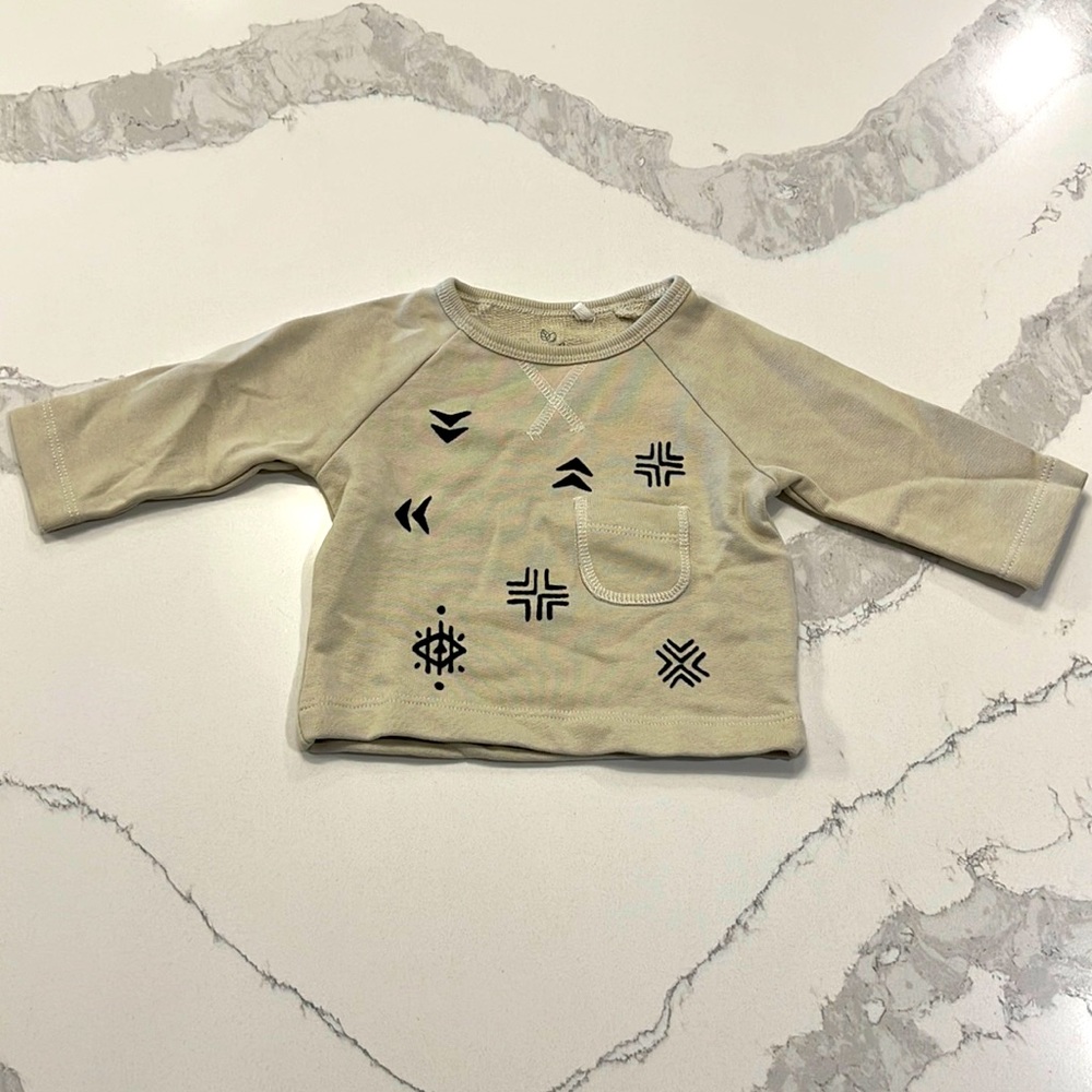 Oliver & Rain top